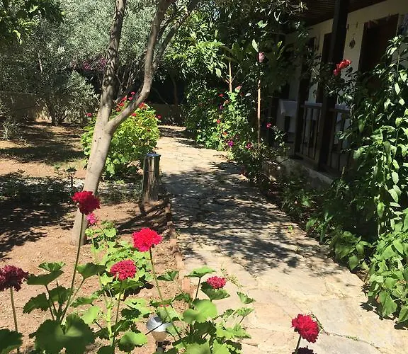 Umut & Beach Selimiye Гостевой дом *